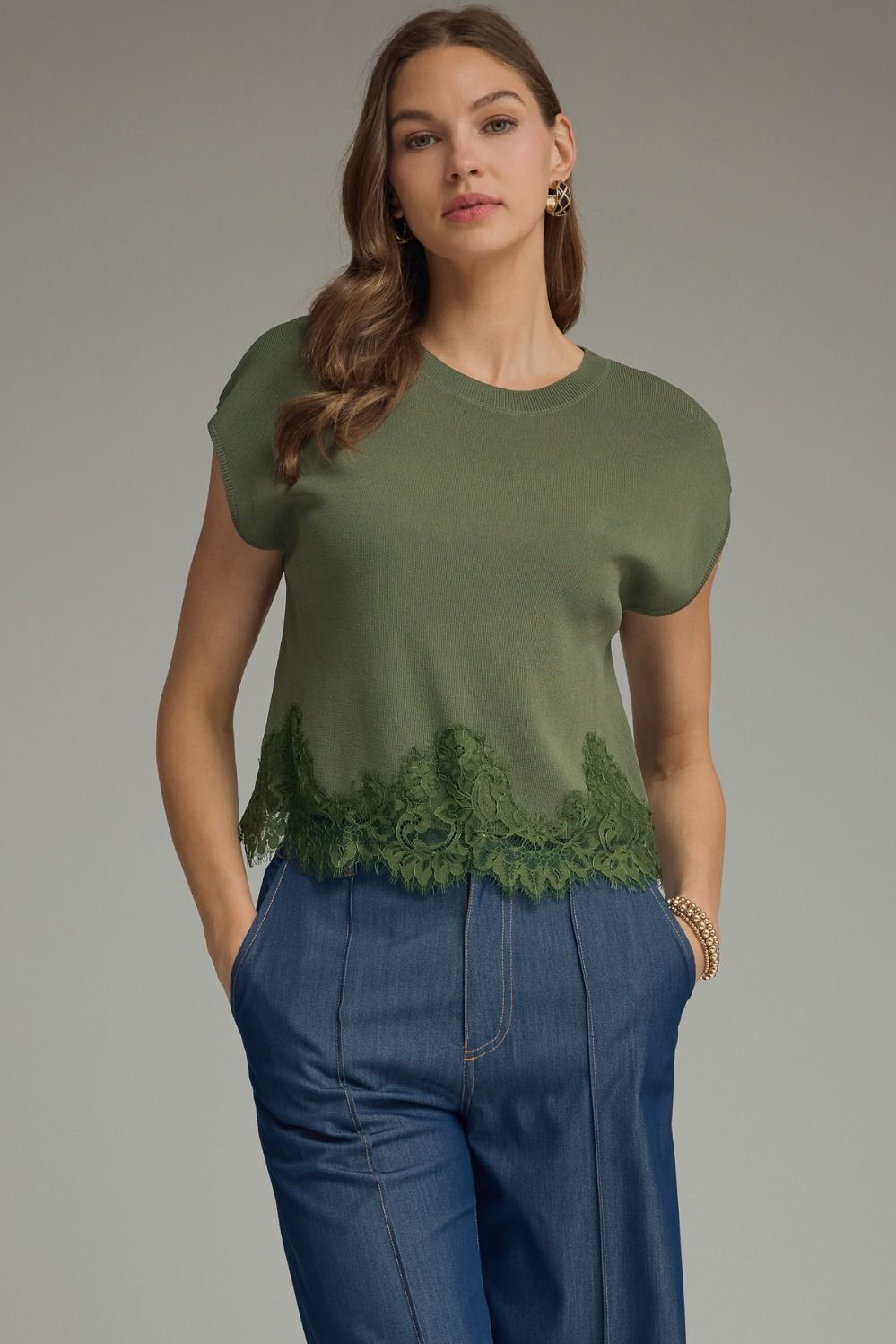 ENTRO Solid Cap Sleeve Top With Lace Trim In Olive