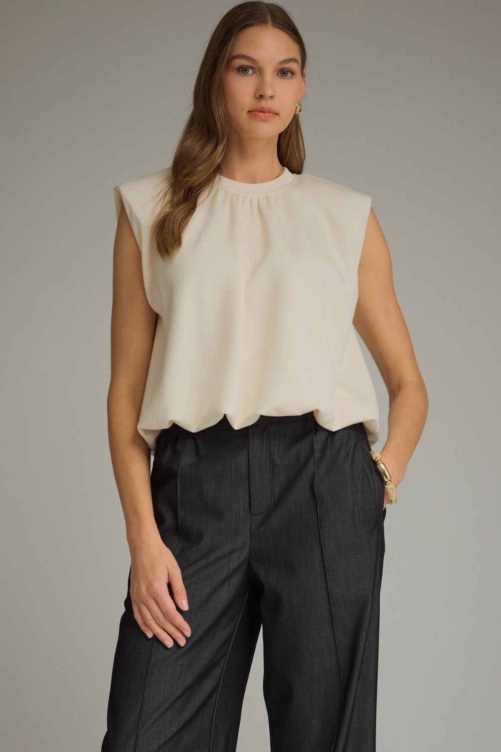 ENTRO Solid Cap Sleeve Top With Bubble Hem In Ecru