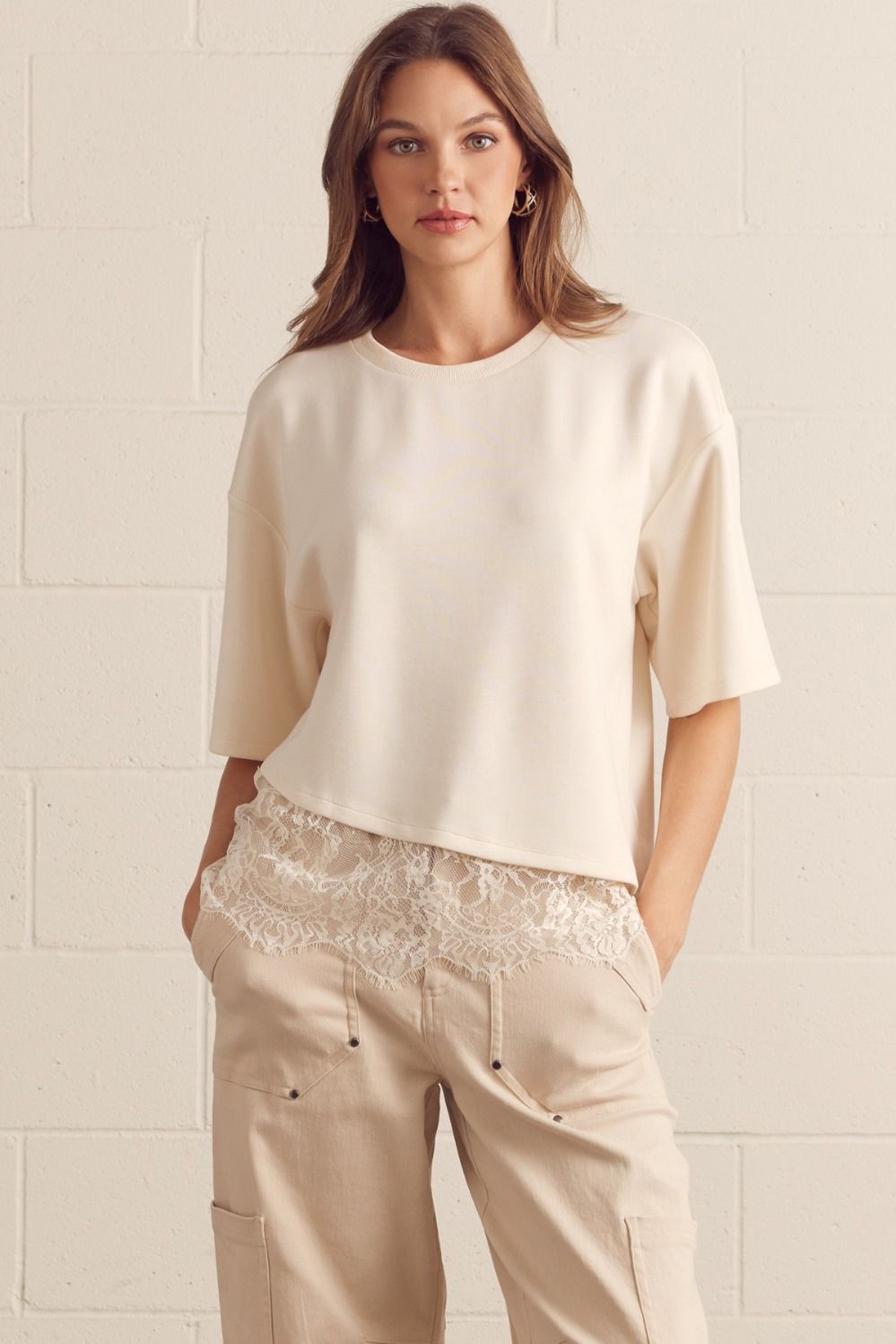 ENTRO Solid Short Sleeve Knit Top With Scalloped Lace Hem In Ecru *COMING SOON*