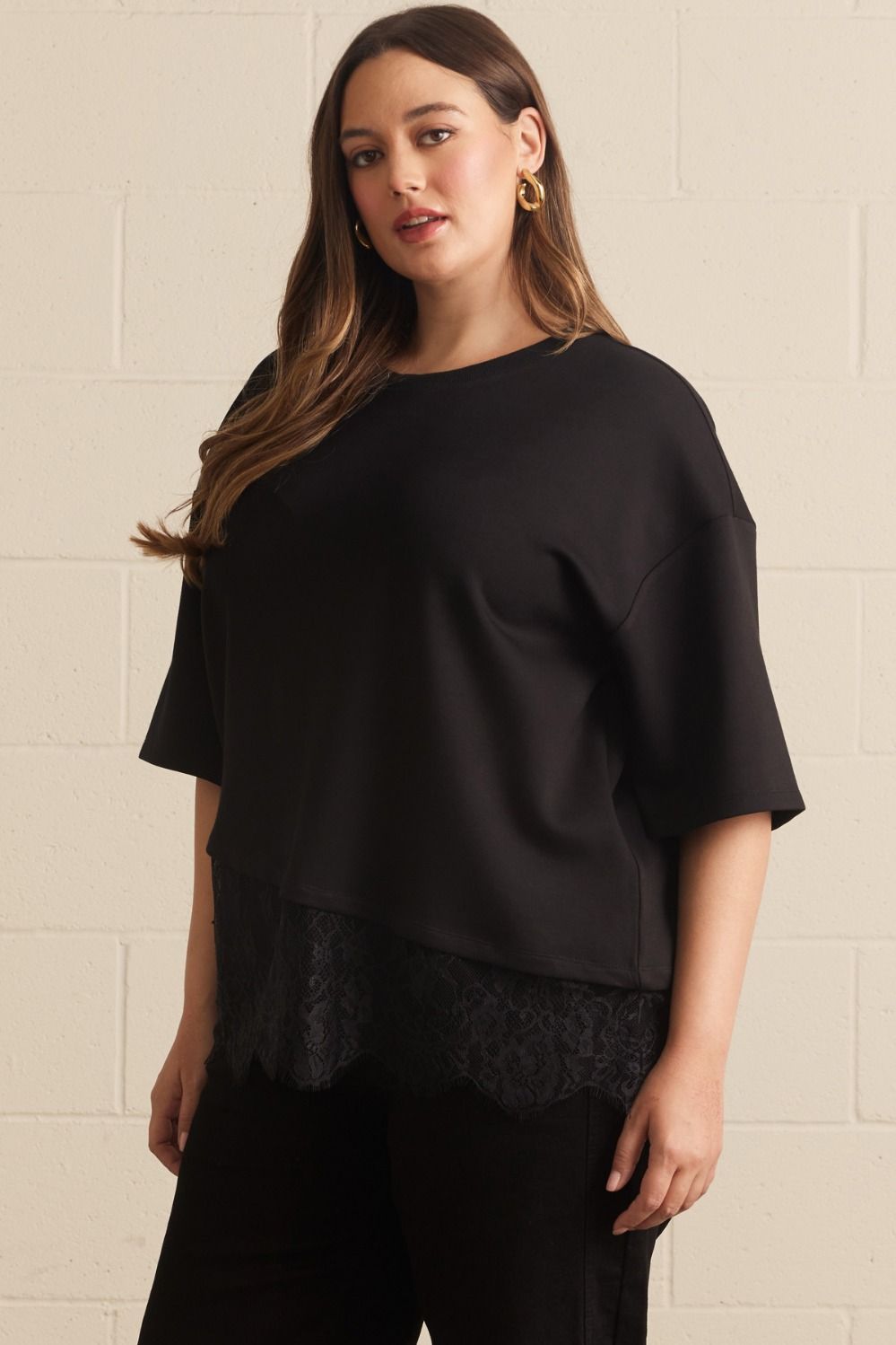ENTRO Solid Short Sleeve Knit Top With Scalloped Lace Hem In Black PLUS Sizes *COMING SOON*