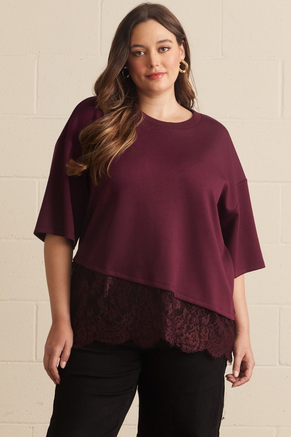 ENTRO Solid Short Sleeve Knit Top With Scalloped Lace Hem In Burgundy PLUS Sizes *COMING SOON*