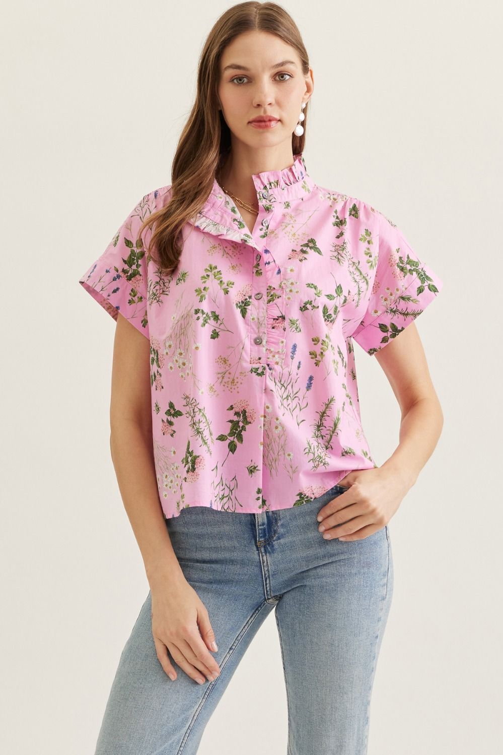 ENTRO Floral Short Sleeve Ruffle Neck Top In Pink