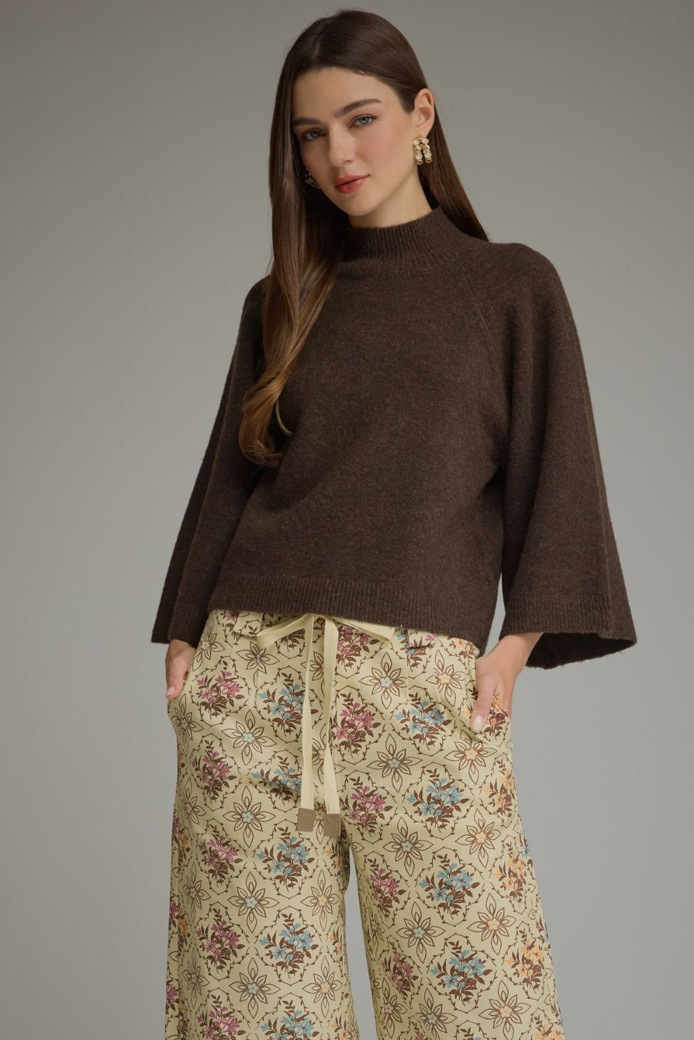ENTRO Solid Wide Sleeve Mock Neck Top In Brown