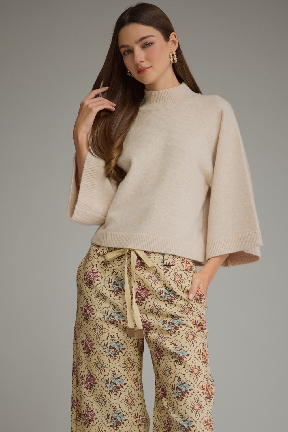 ENTRO Solid Wide Sleeve Mock Neck Top In Oatmeal
