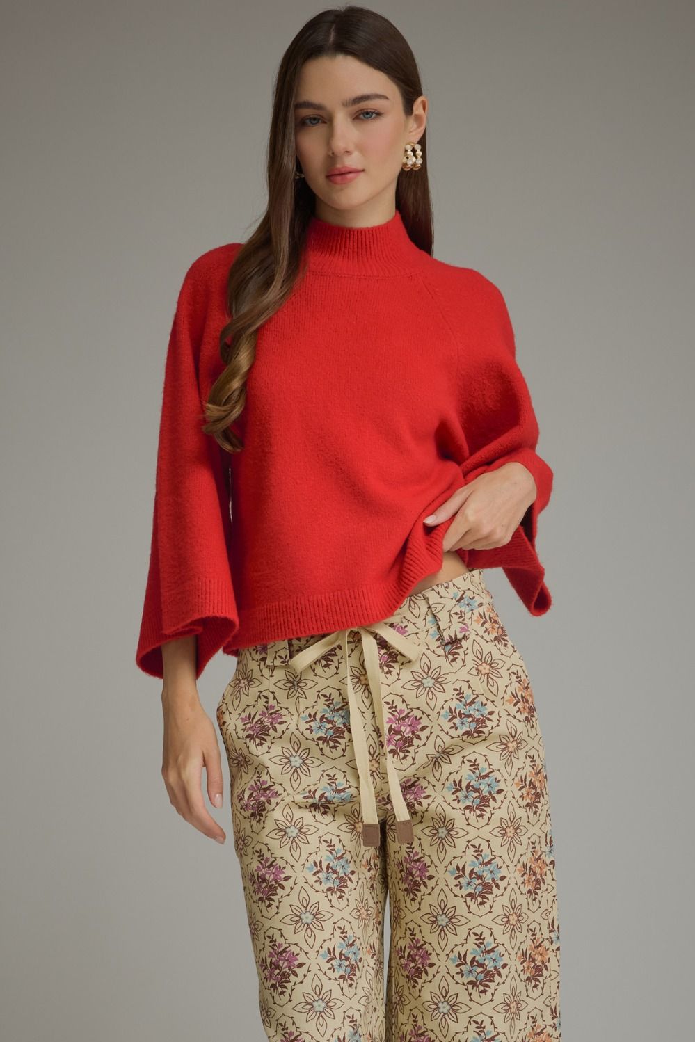 ENTRO Solid Wide Sleeve Mock Neck Top In Red