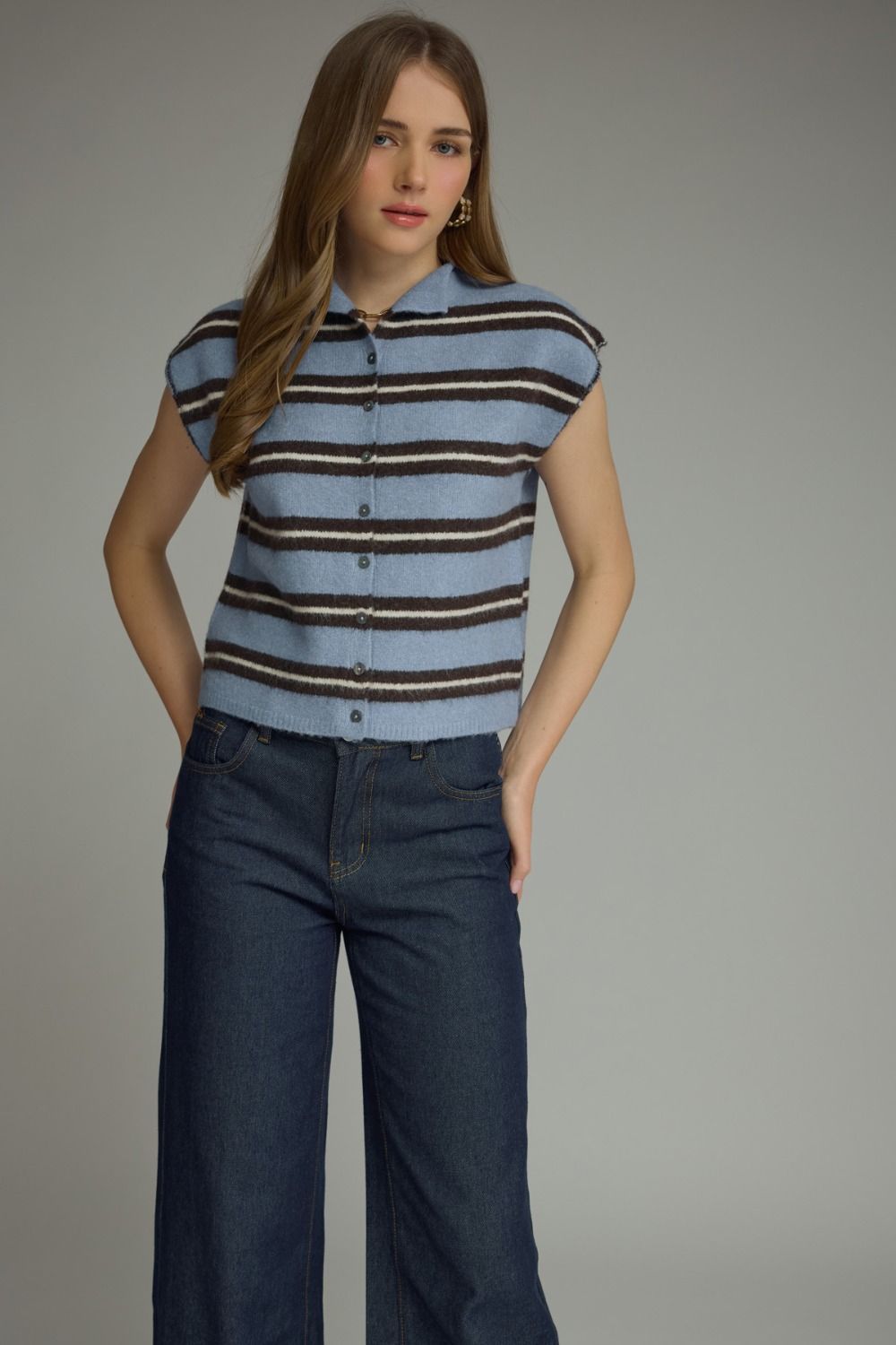 ENTRO Striped Cap Sleeve Button Front Top In Blue