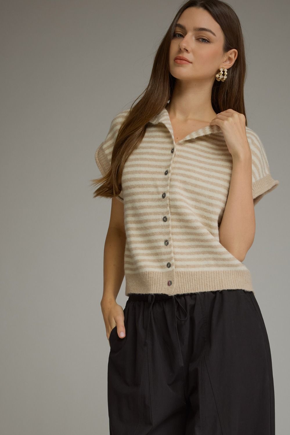 ENTRO Cap Sleeve Button Up Top In Taupe