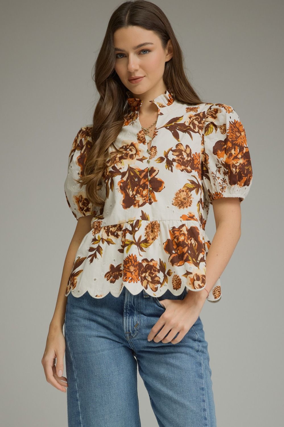 ENTRO Floral Eyelet Short Puff Sleeve Top In Ecru