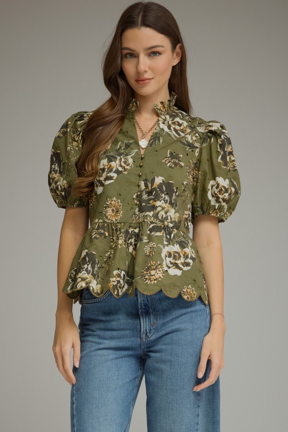 ENTRO Floral Eyelet Short Puff Sleeve Top In Olive