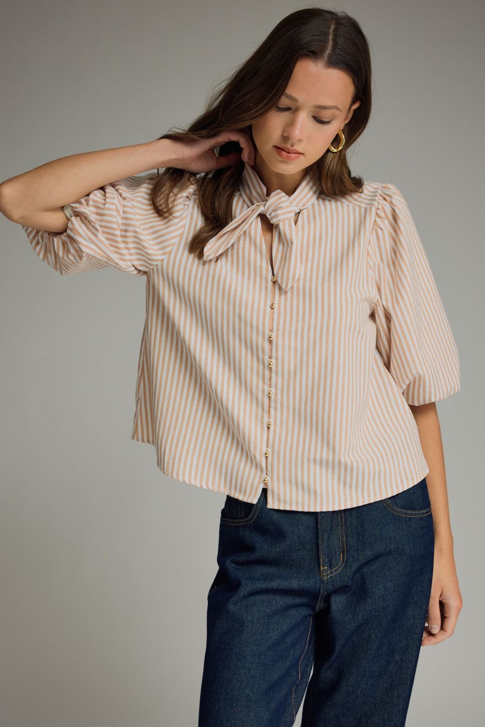 ENTRO Striped Neck Tie Puff Sleeve Top In Camel