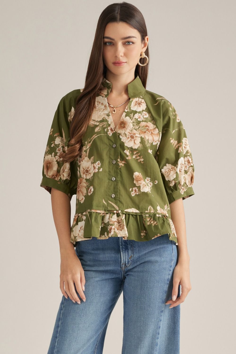 ENTRO Floral Half Sleeve Top In Olive