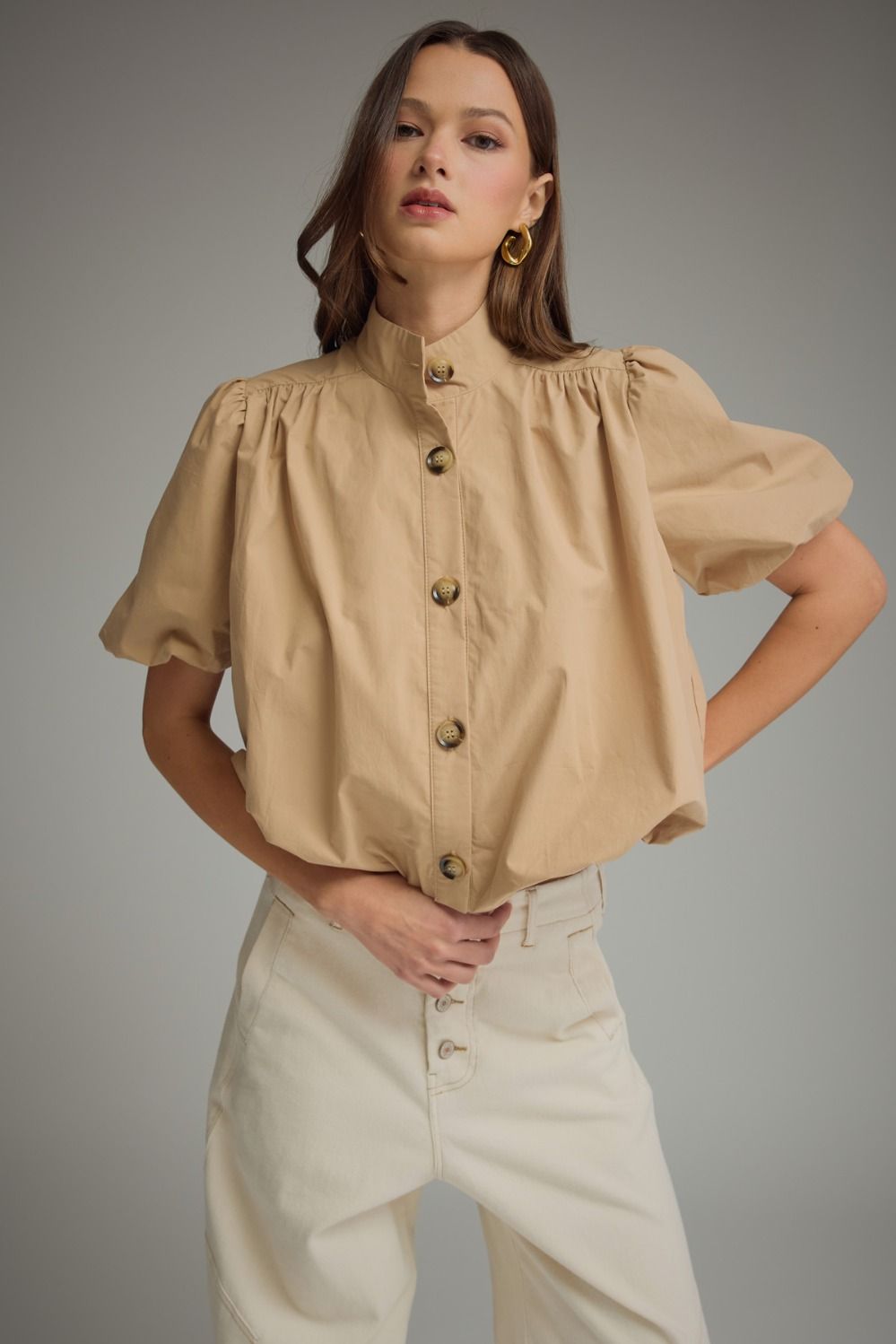 ENTRO Short Sleeve Bubble Hem Top In Latte *COMING SOON*