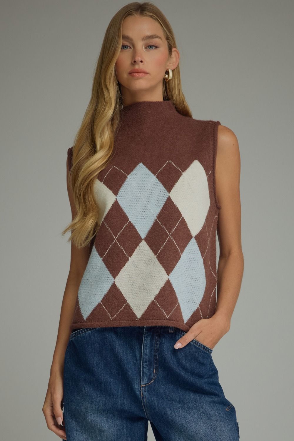 ENTRO Argyle Sleeveless Knit Top In Brown