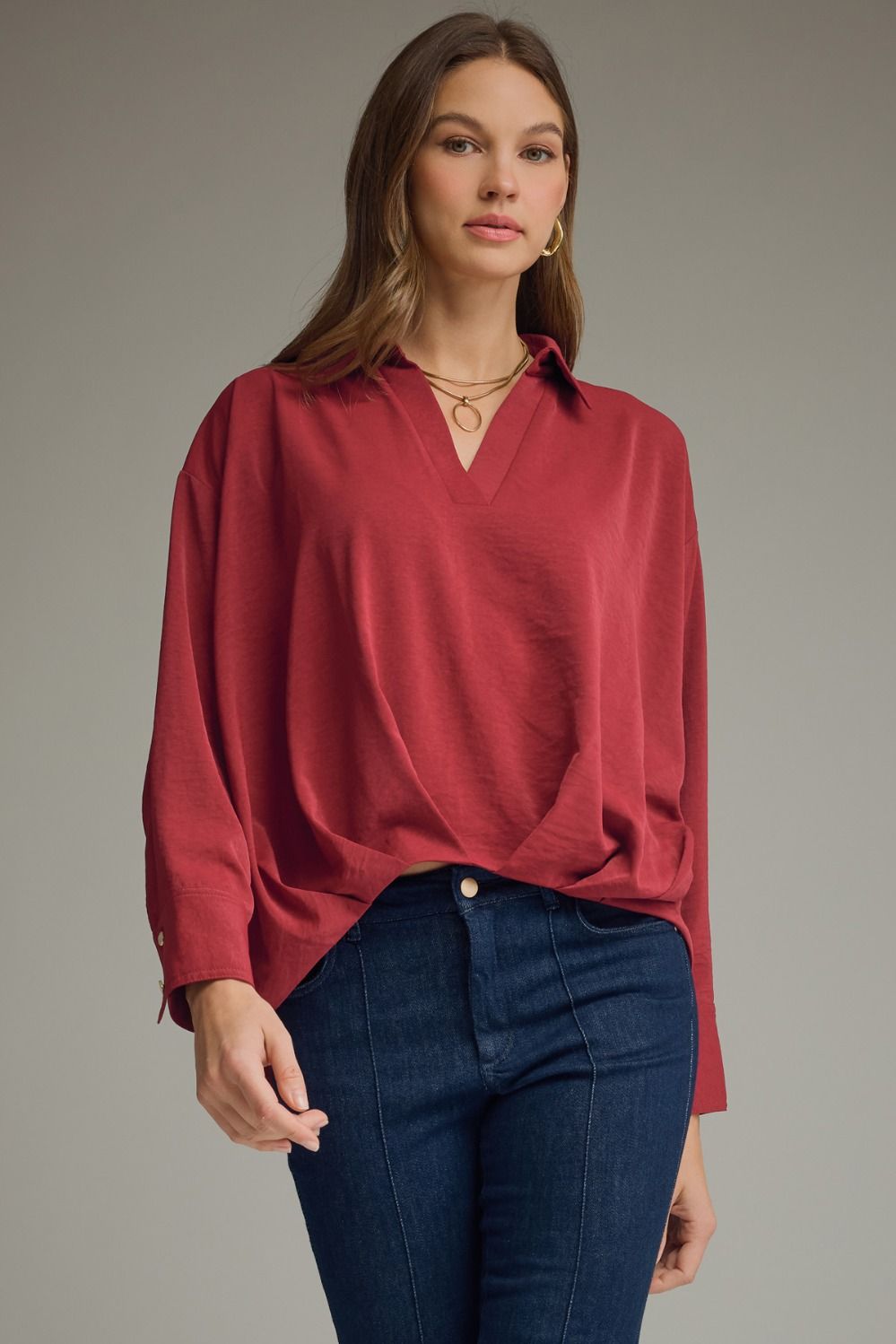 ENTRO Collared Long Sleeve V Neck In Burgundy