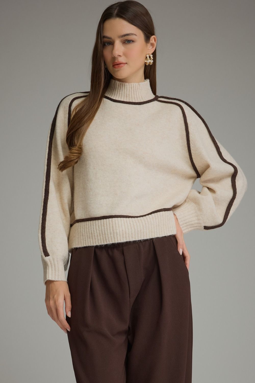 ENTRO Long Sleeve Sweater Top With Contrast Trim In Oatmeal