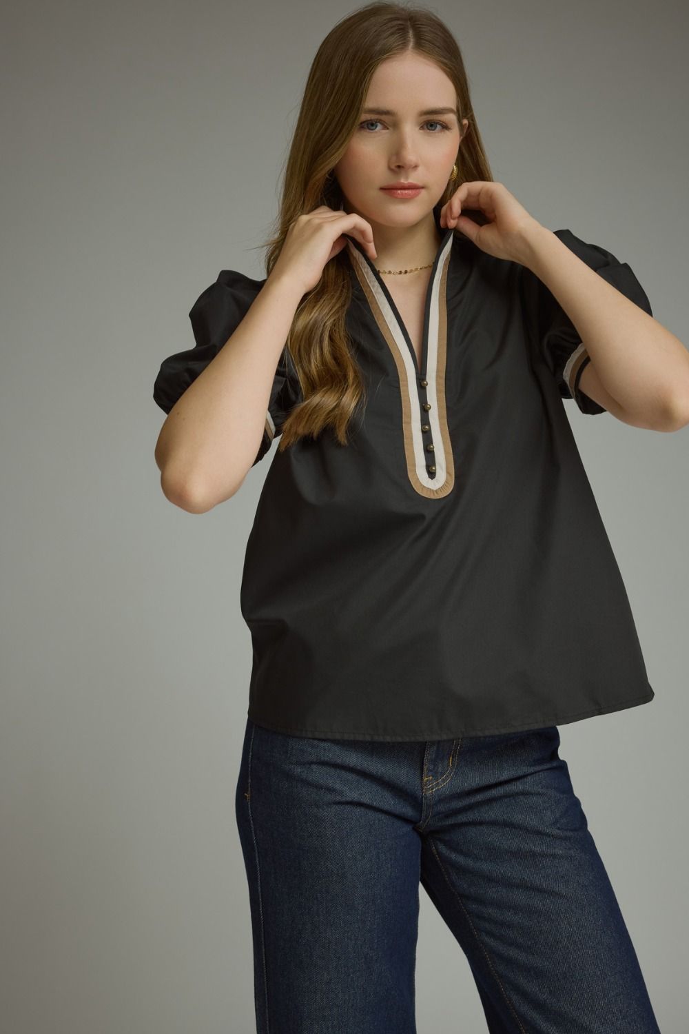 ENTRO Short Puff Sleeve Top With Contrast Binding In Black *COMING SOON*