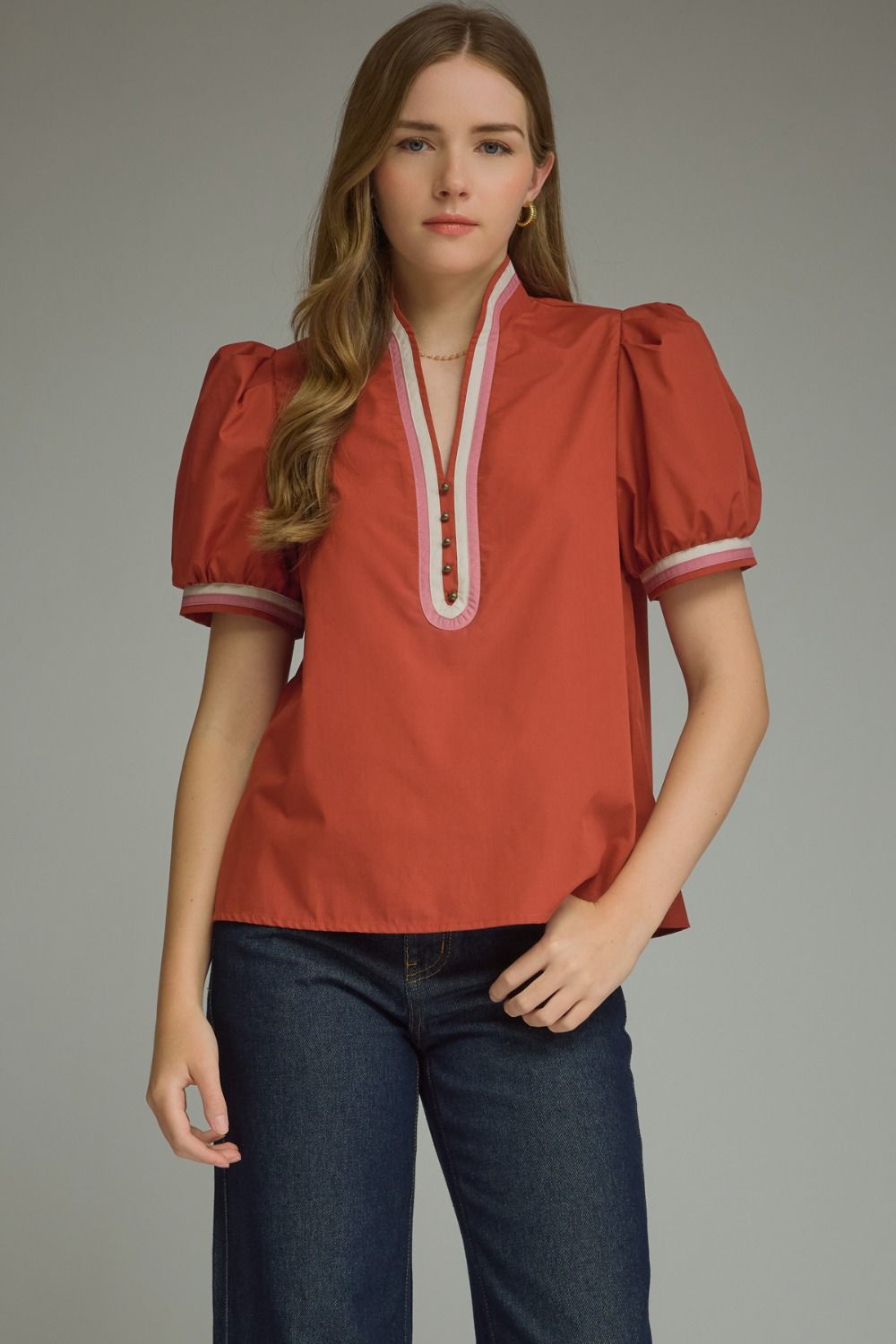 ENTRO Short Puff Sleeve Top With Contrast Binding In Rust