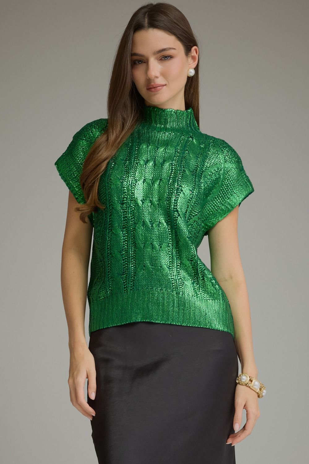 ENTRO Metallic Cap Sleeve Sweater In Green