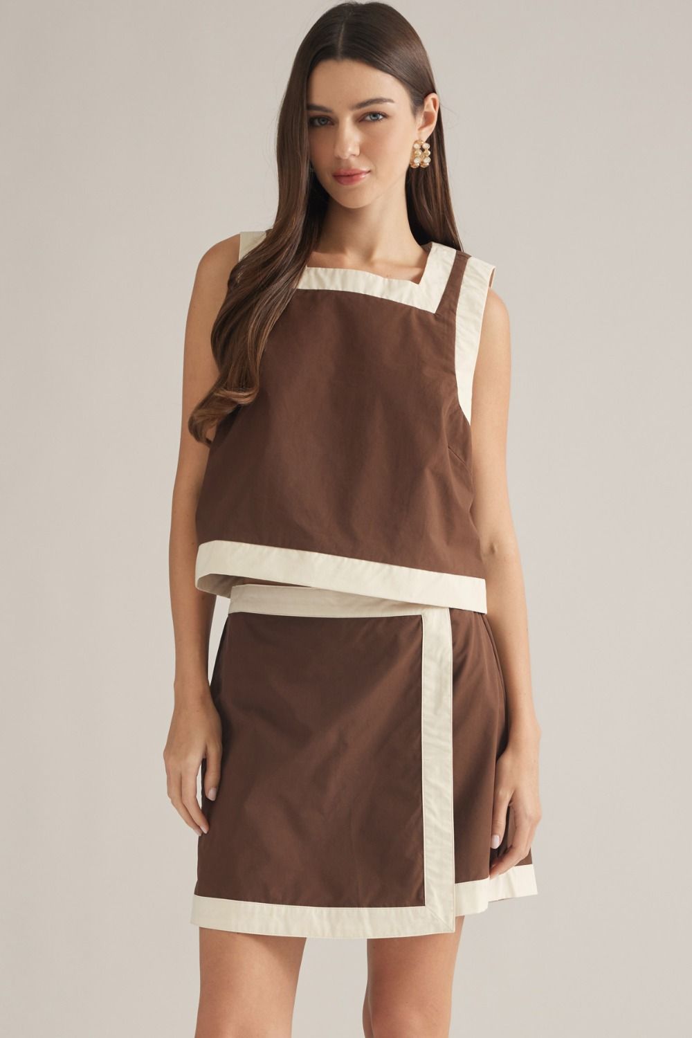 ENTRO Solid Top With Contrast Trim In Brown