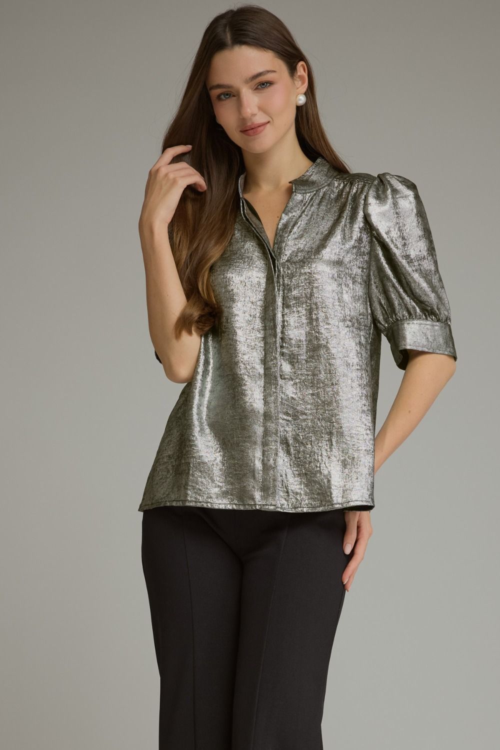 ENTRO Short Sleeve Metallic Top In Charcoal