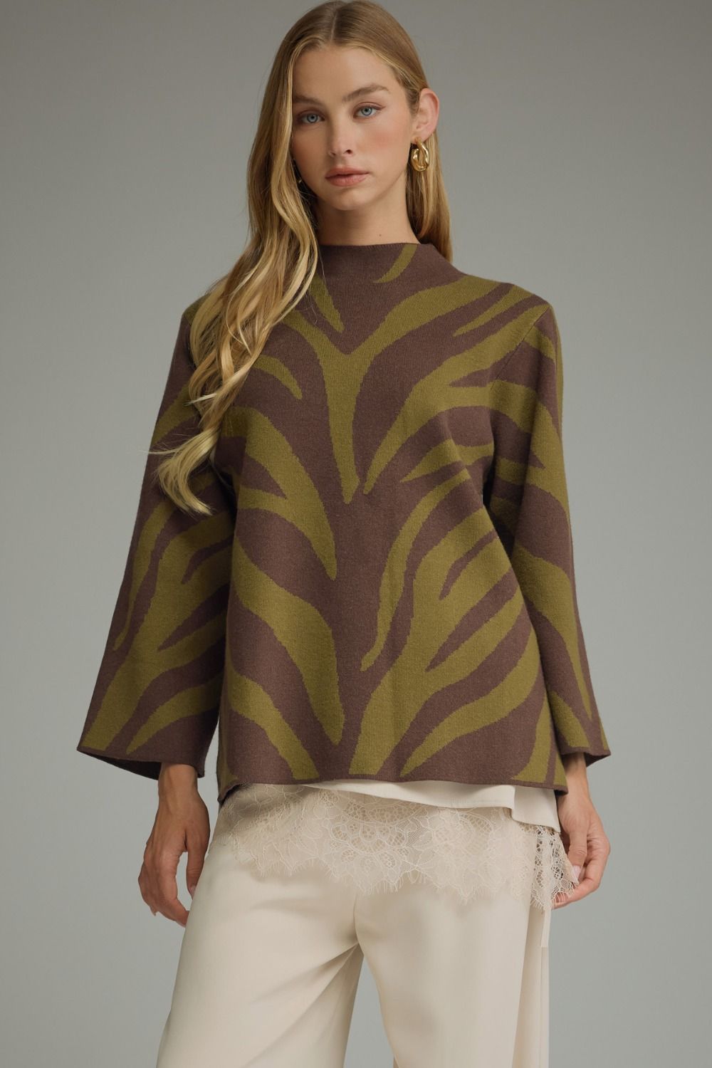 ENTRO Abstract Animal Print Sweater In Olive