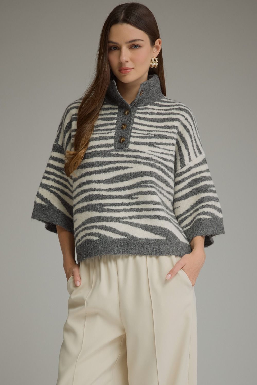 ENTRO Abstract Animal Print 3/4 Sleeve Sweater With Button Neck In Charcoal