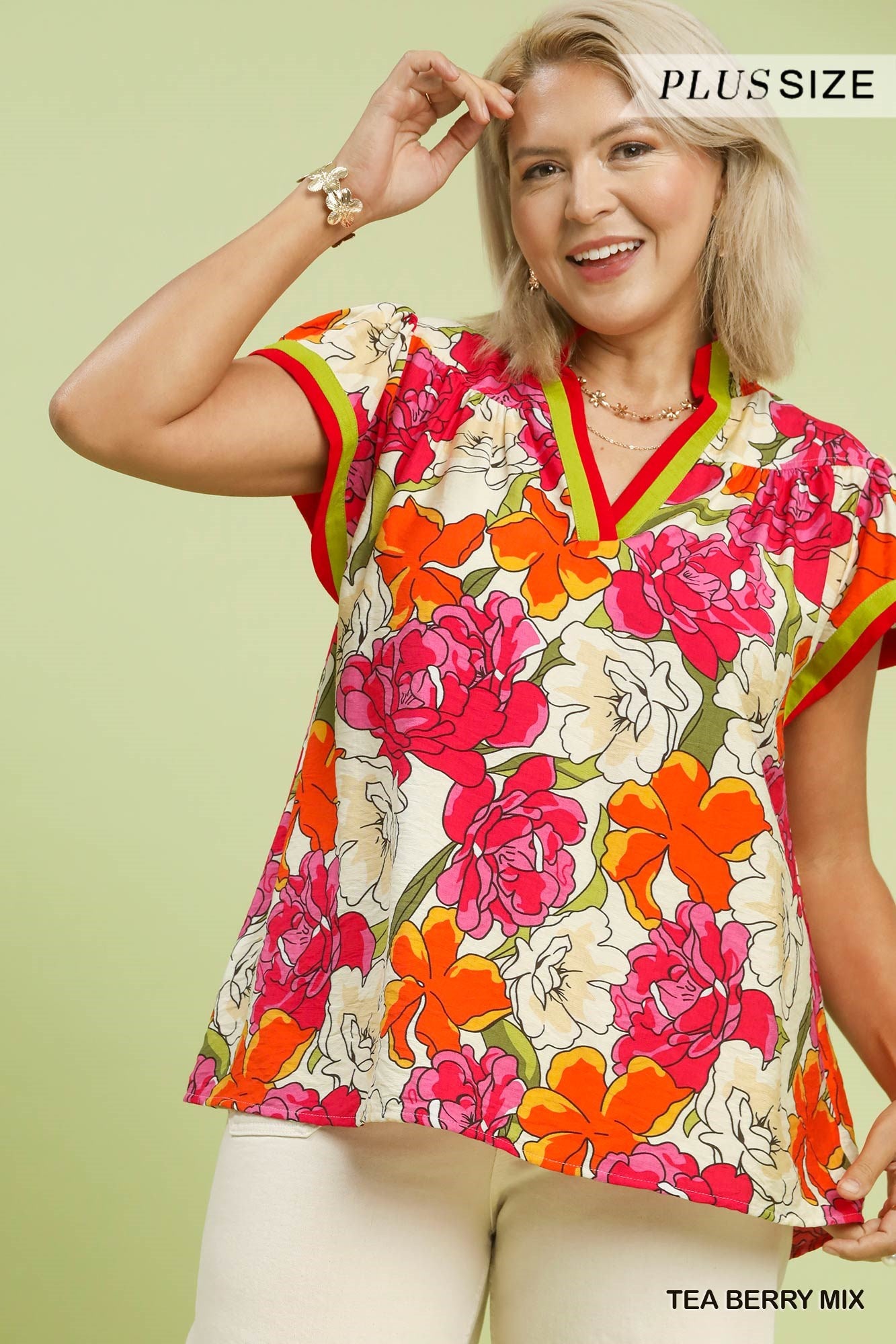 Umgee Bold Floral Top With Contrast Trim In Tea Berry Mix PLUS Sizes