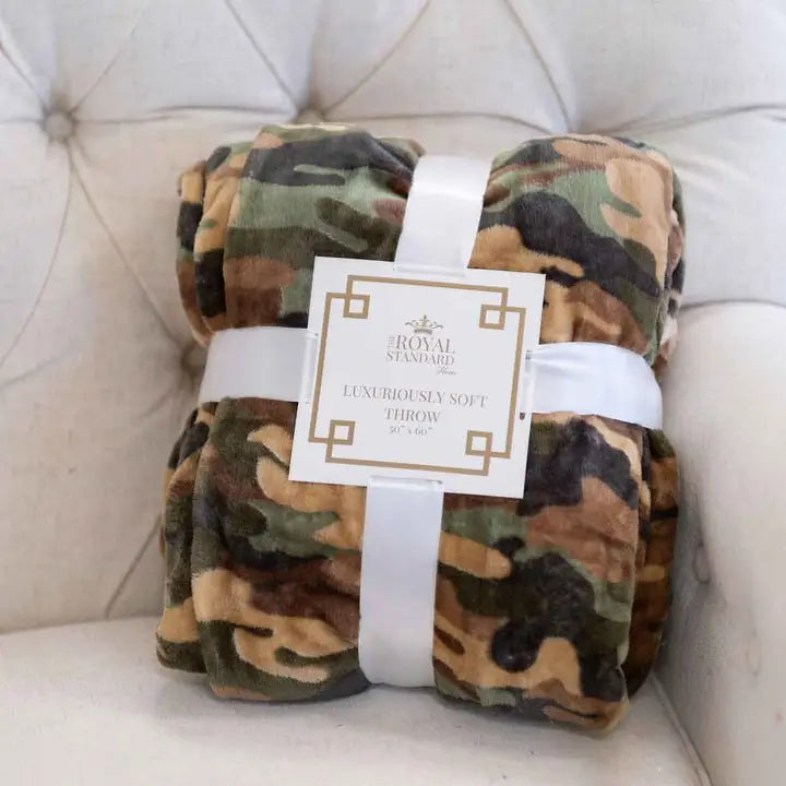 The Royal Standard- Camouflage Throw Green/Brown