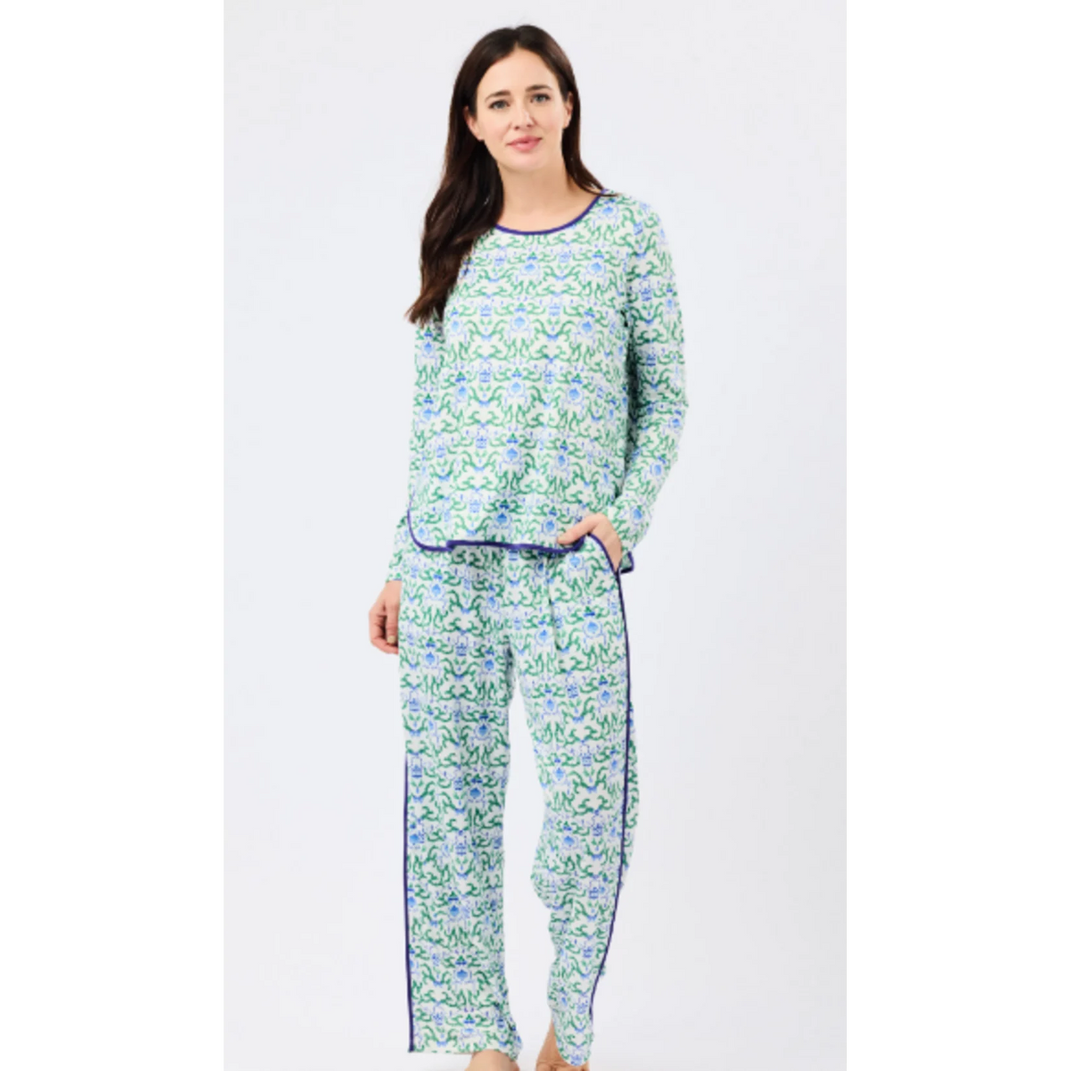 Mary Square Garland Tapestry Melody PJ Set